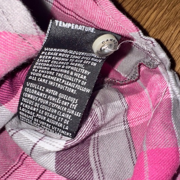 Canada Weather Gear Womens Pink Gray Flannel Shirt Size Medium - Picture 9 of 9